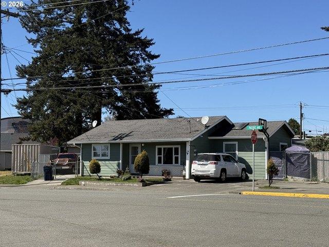 House for sale in Brookings, Curry County