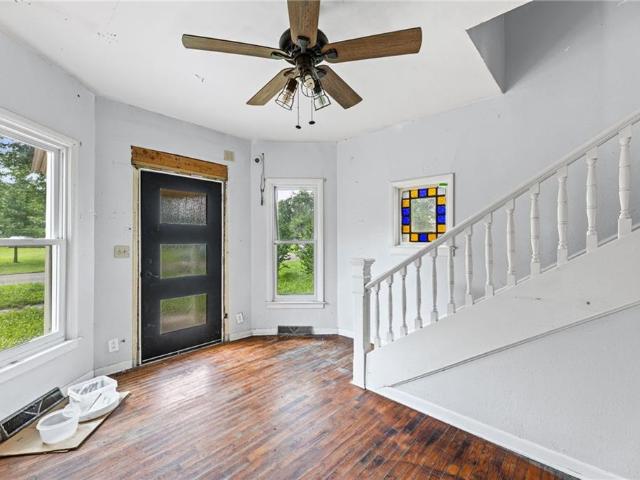 House for sale in Iola, Allen County