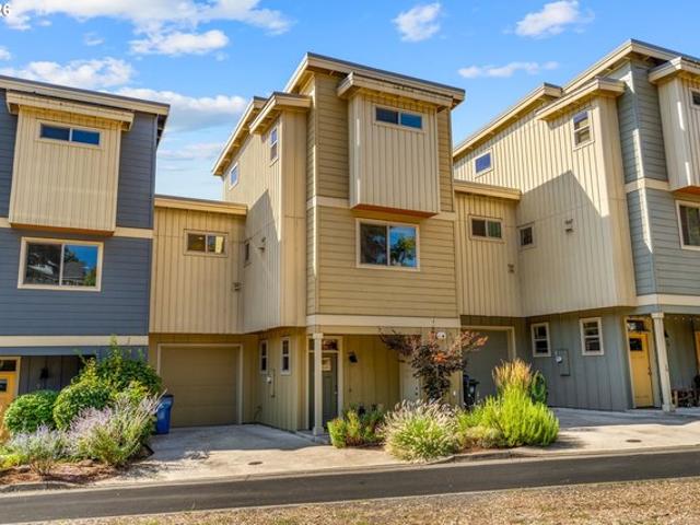 Townhouse for sale in White Salmon, Washington