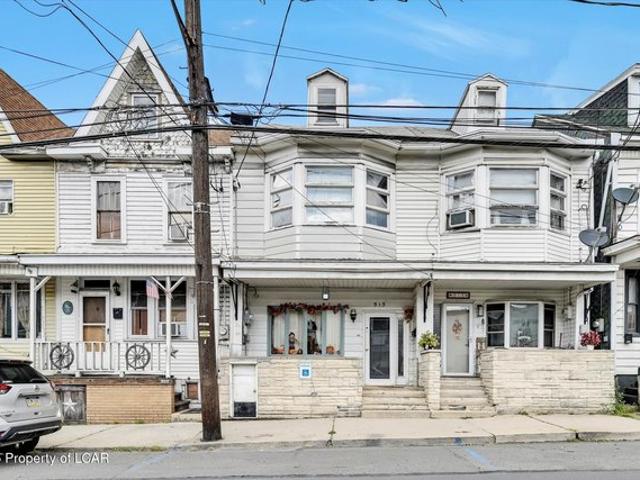 Townhouse for sale in Shenandoah, Pennsylvania