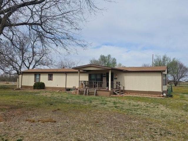 House for sale in Cashion, Oklahoma