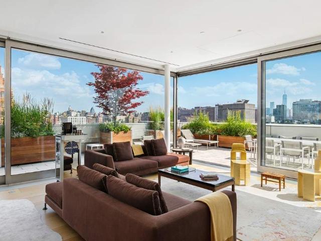 Condo for sale in Arverne, New York