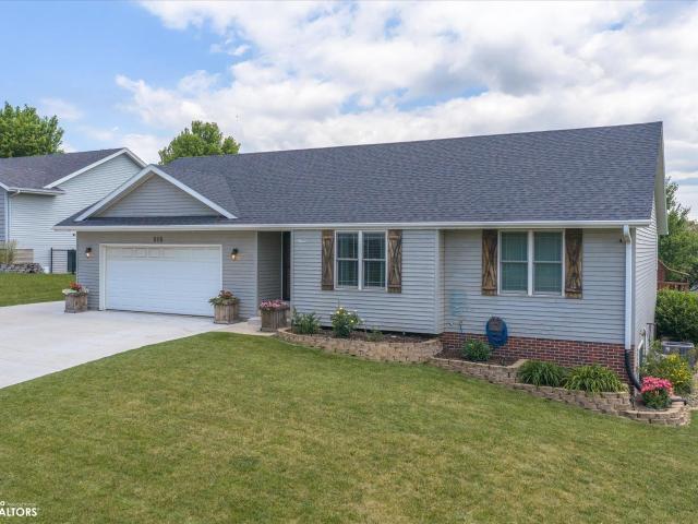 House for sale in Carroll, Iowa