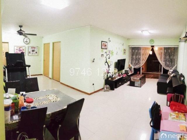 Apartment for sale in 19 North East, Hougang