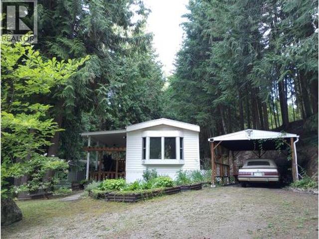 House for sale in Salmon Arm, British Columbia