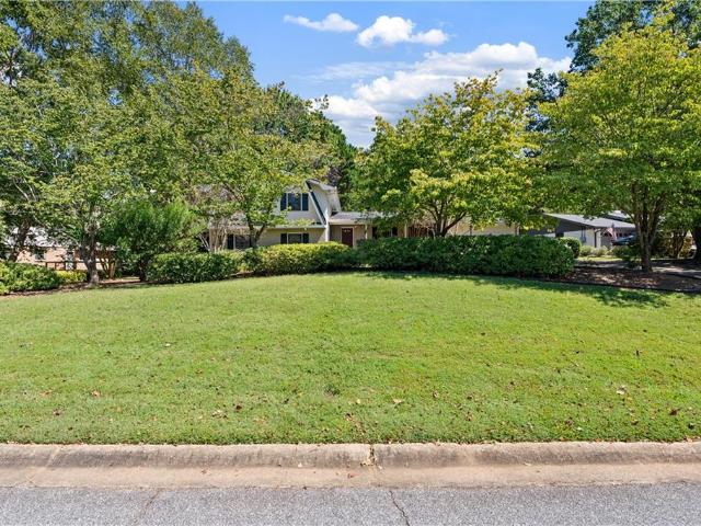 House for sale in Dunwoody, Georgia