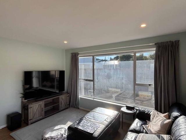 House for rent in Chaslands, Canterbury