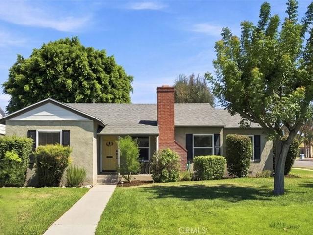House for sale in Magnolia Center, Riverside
