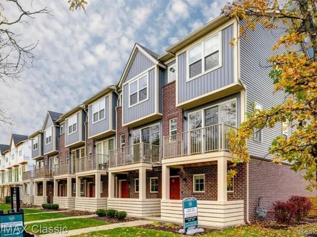Townhouse for sale in Detroit, Michigan