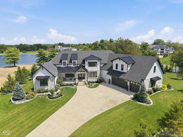 House for sale in Bargersville, Johnson County