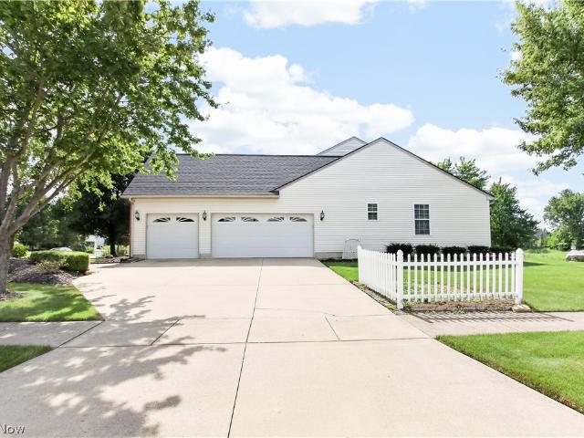 House for sale in Avalon Estates, North Ridgeville