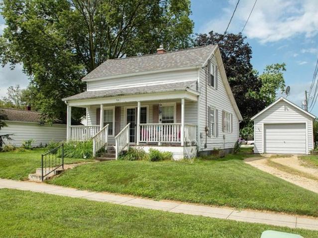 House for sale in Waverly, Iowa