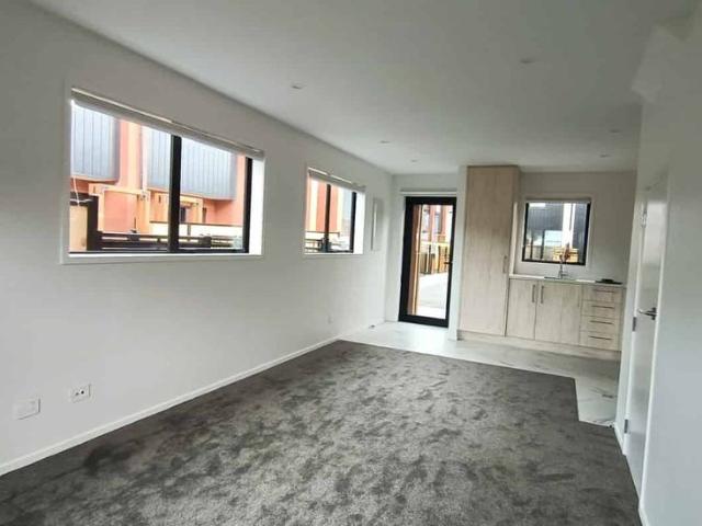 Townhouse for rent in Days Bay, Wellington