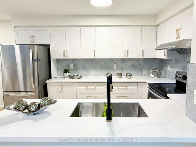 Townhouse for sale in Woburn, Ontario