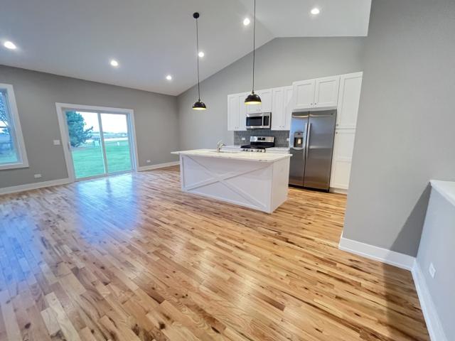House for sale in Mchenry, Illinois