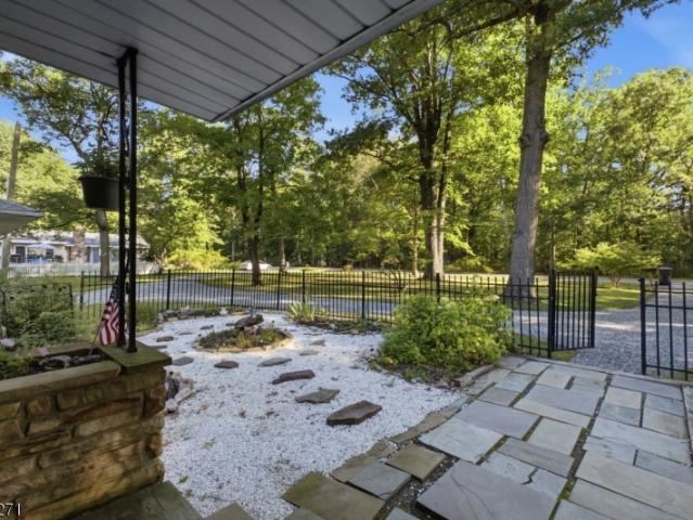 House for sale in Mechlings Corner, Alexandria Township