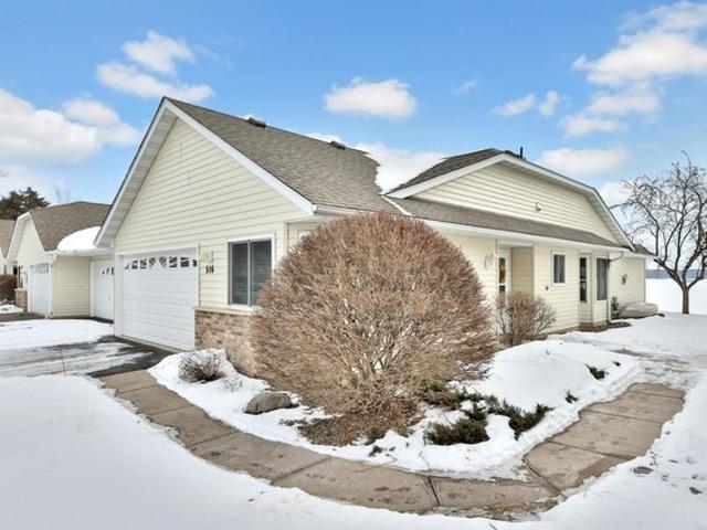 Townhouse for sale in Center City, Minnesota