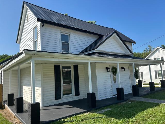 House for sale in Carlisle, Kentucky