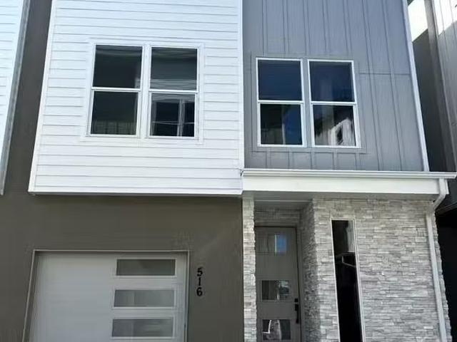 Condo for rent in Garden City