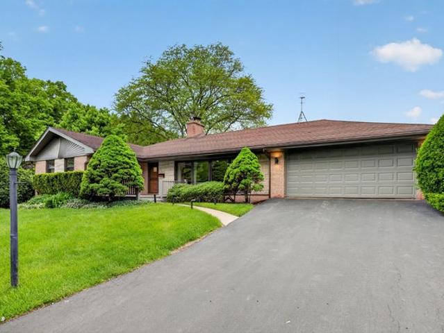 House for sale in Downers Grove, Illinois