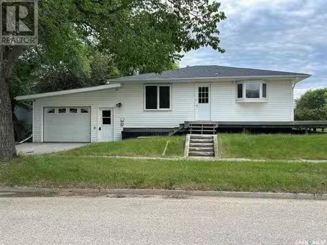 House for sale in Lampman, Saskatchewan