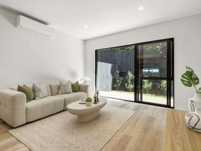 House for sale in Narrow Neck