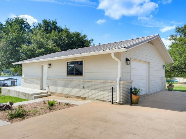 House for sale in Buchanan Dam, Llano County