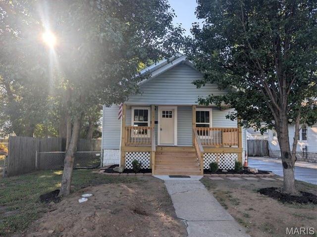 House for sale in Wood River, Madison County