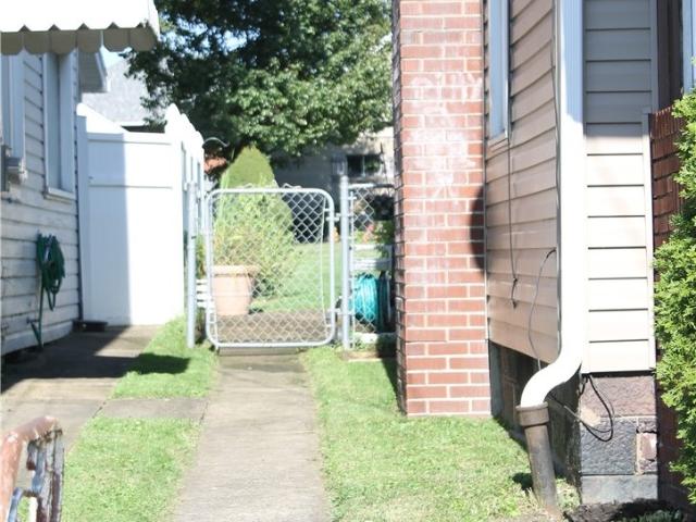 House for sale in Vandergrift Heights, Vandergrift