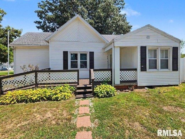 House for sale in Grantsburg, Illinois