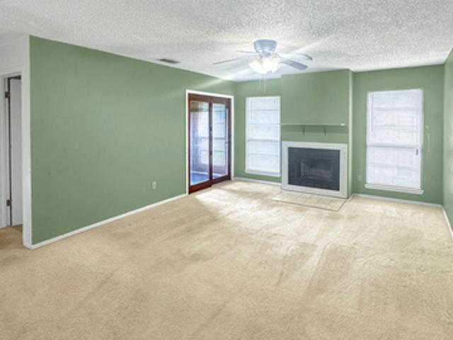 Condo for sale in Seguin