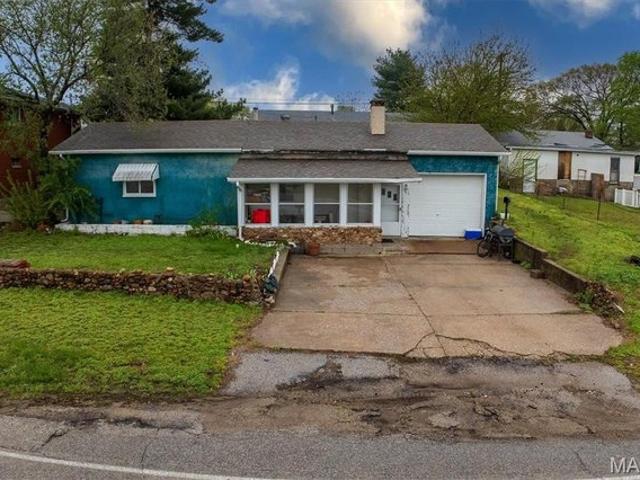House for sale in Roxana, Illinois