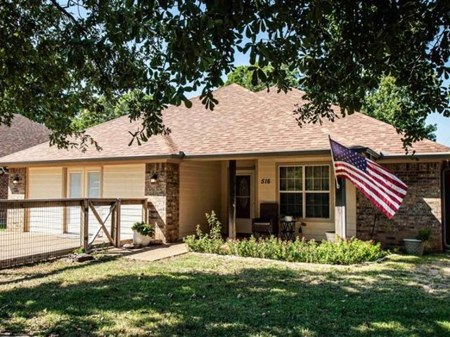 House for sale in Chandler, Henderson County
