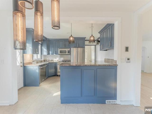 House for rent in Teaneck, New Jersey
