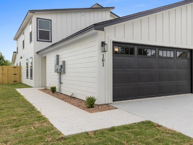 House for sale in Robinson, Texas