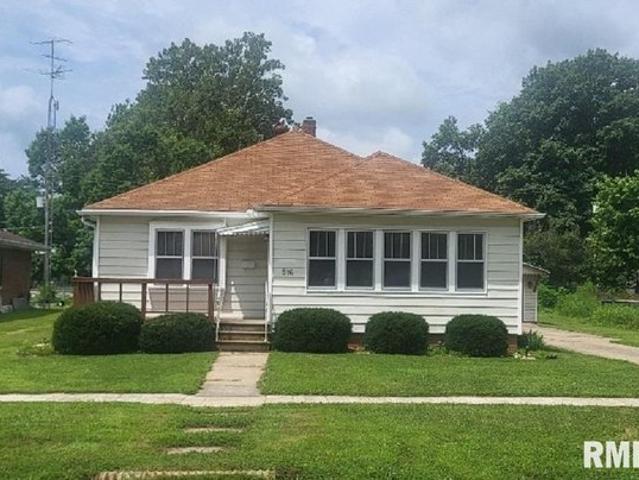 House for sale in Stronghurst, Illinois