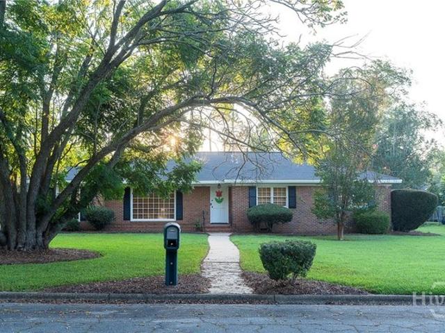 House for sale in Lake Park, Albany