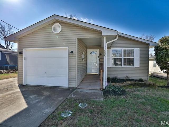 House for sale in Edwardsville, Illinois