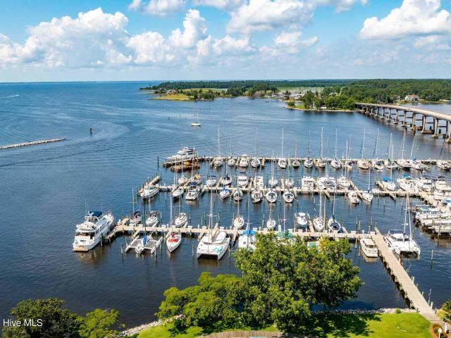 Land for sale in Oriental, North Carolina