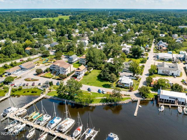 House for sale in Oriental, North Carolina