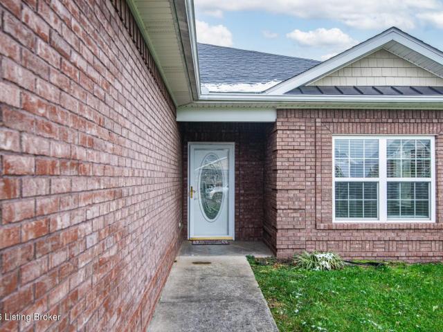 House for sale in Cecilia, Kentucky