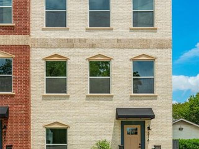 Townhouse for sale in Irving, Texas
