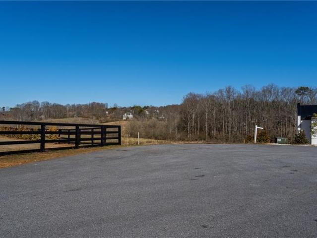 Land for sale in Cumming, Georgia