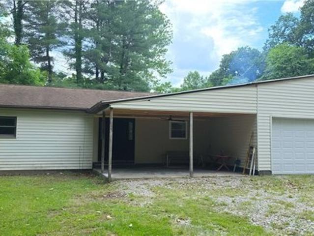 House for sale in Whipple, Ohio