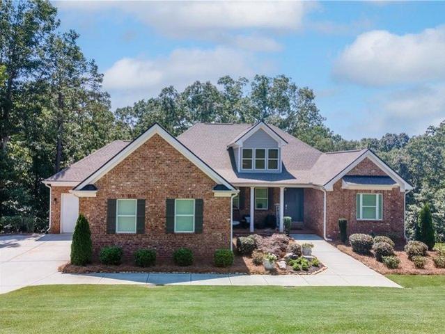 House for sale in Flowery Branch, Georgia