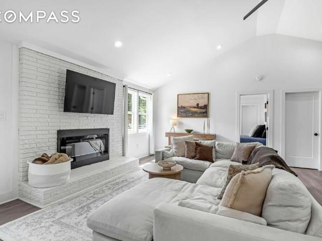 House for sale in Whites Creek