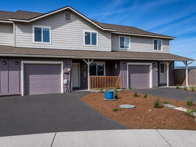 Townhouse for sale in Oregonia