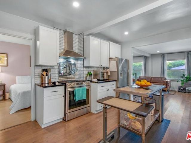 House for sale in Arlington Heights, Los Angeles