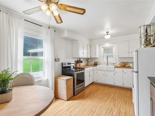 House for sale in Hillsville, Pennsylvania
