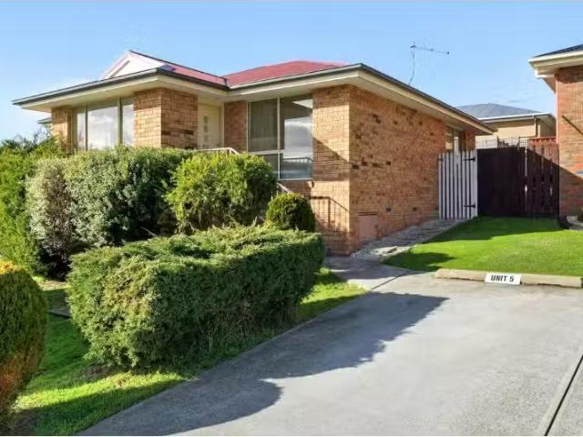 House for rent in Bass Hill, Sydney